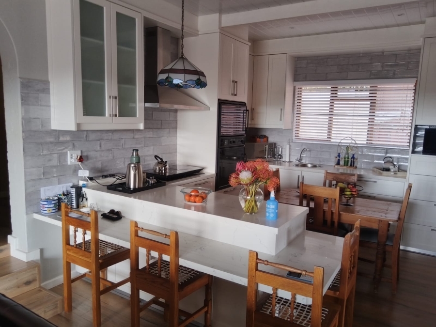 3 Bedroom Property for Sale in Vredenburg Western Cape